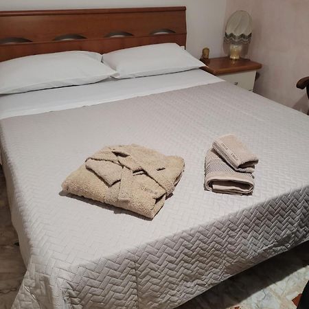 شقة Italias House تْشامبينو المظهر الخارجي الصورة