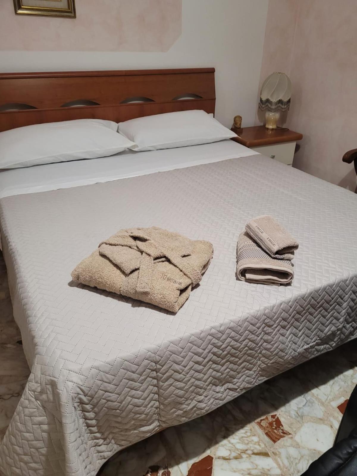 شقة Italias House تْشامبينو المظهر الخارجي الصورة